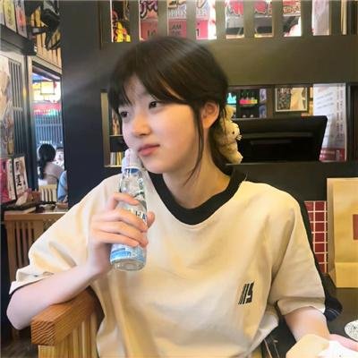 艳谍飘香